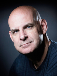 Poträttbild av Harlan Coben